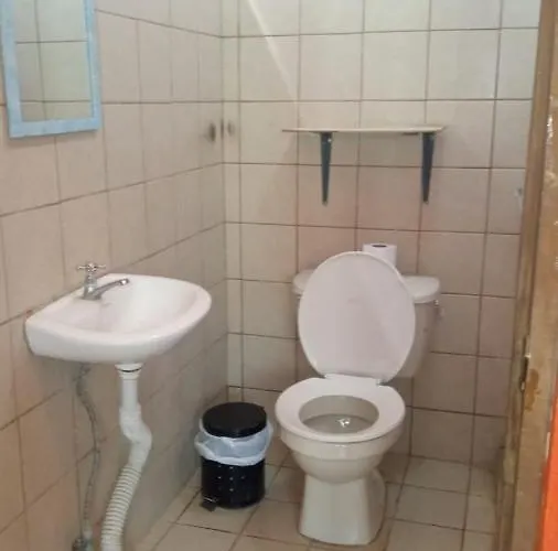 Balbos Hostal *
